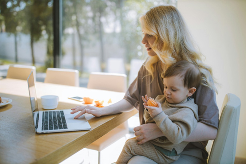 Qué es Mom-shaming y cómo combatirlo
