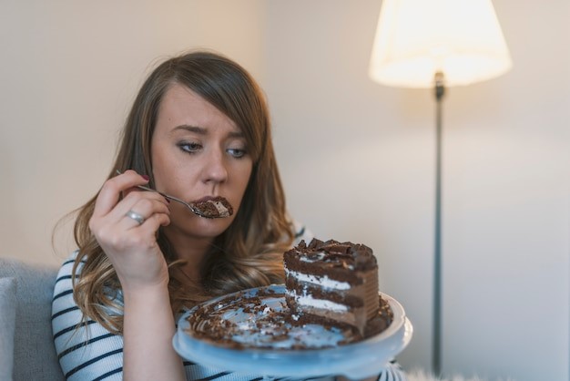 the feeling of emotional hunger is not satiated